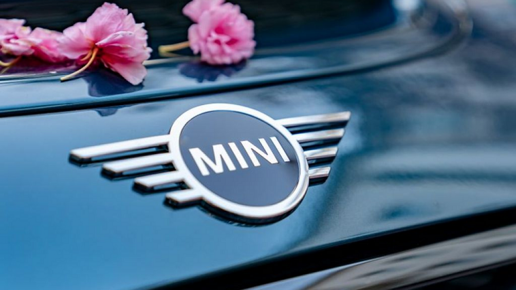 Khối sức mạnh này cho phép chiếc xe tăng tốc từ 0 lên 100 km/h trong 7,1 giây, trước khi đạt tốc độ tối đa 230 km/h