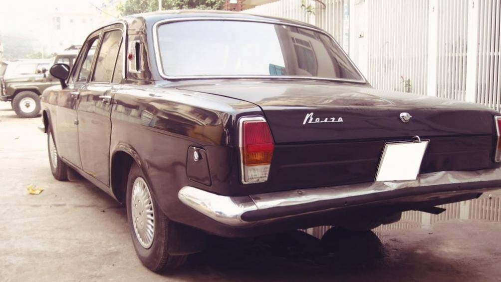 Volga M-24 vào những năm 80 được sánh ngang với Toyota Camry ngày nay