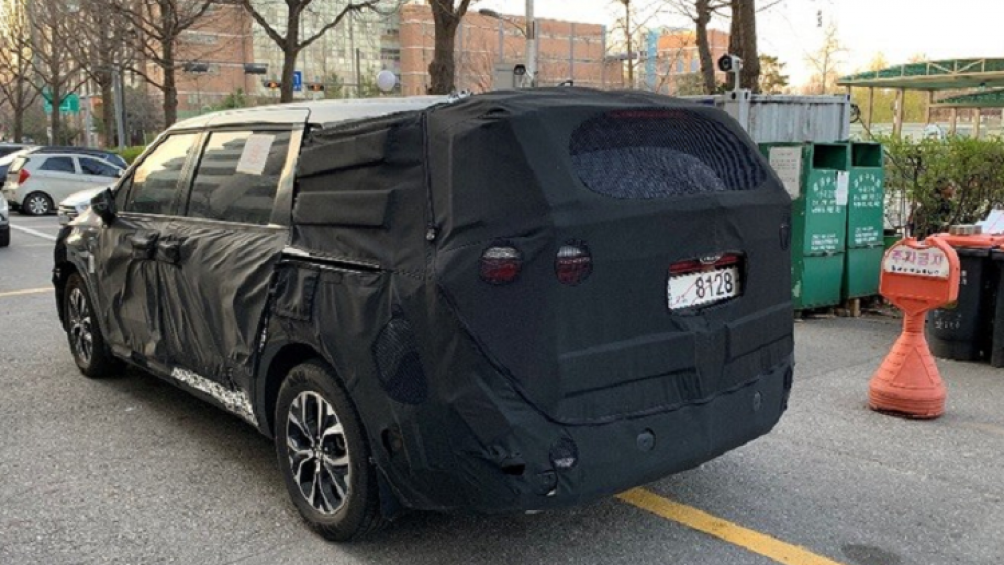 Theo một số nguồn tin, Kia sẽ vén màn Sedona thế hệ mới vào tháng 7 năm nay tại thị trường quê nhà Hàn Quốc