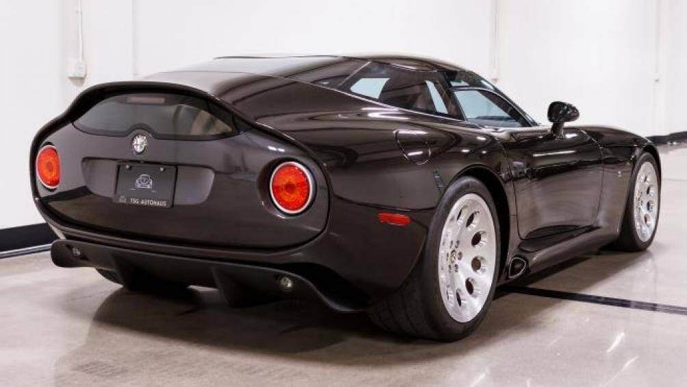 Kết hợp sức mạnh động cơ của dòng xe cơ bắp Dodge Viper - động cơ V10 8.4 lít, sản sinh  640 mã lực