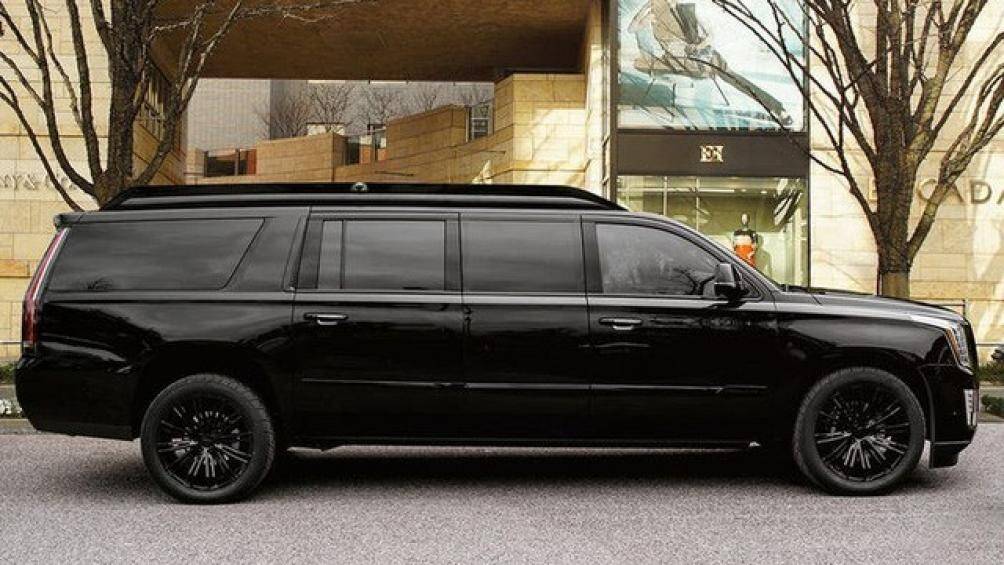 iPad Pro, Mac Mini và khả năng kết nối trực tiếp thông qua mạng Internet giúp khách hàng làm việc từ xa