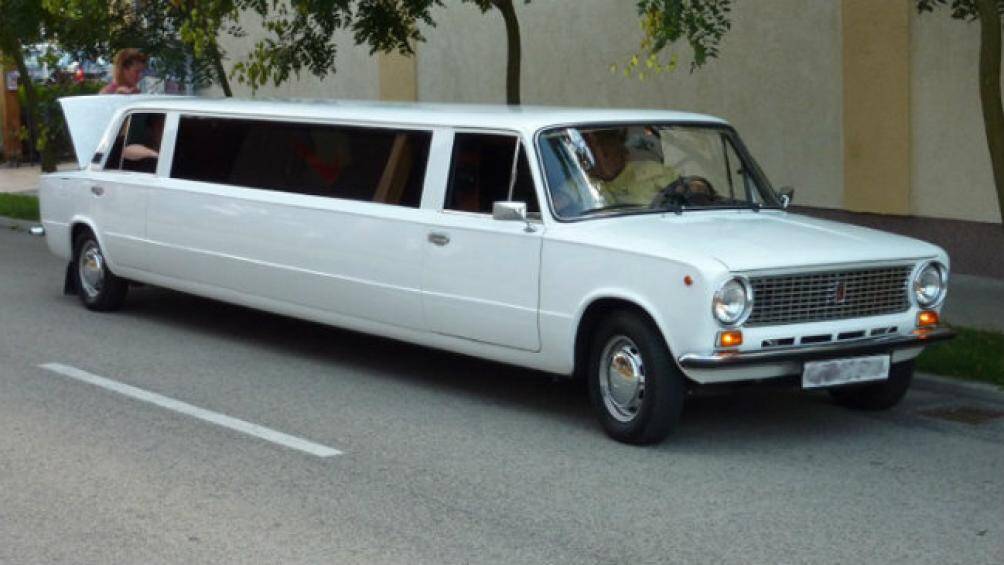 5. Lada Limo dài bằng chiếc xe tải nhưng chạy rất tiết kiệm nhiên liệu