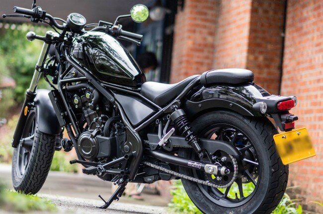 Từ năm 1985, Honda Rebel được tung ra được xếp hạng xe hành trình cỡ nhỏ của Honda