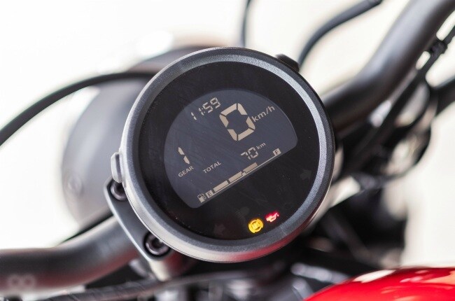 Cũng như Rebel 300 thì Honda trang bị cho Rebel 500 một màn hình kỹ thuật số để thể hiện các thông số khi vận hành