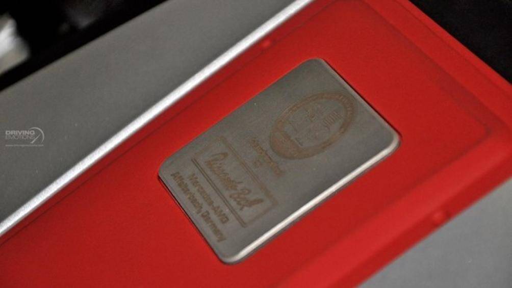 Trước khi SLR bị khai tử, thương hiệu này đã cho ra mắt phiên bản Speedster độc đáo với chỉ 75 chiếc được sản xuất mang tên “Stirling Moss”