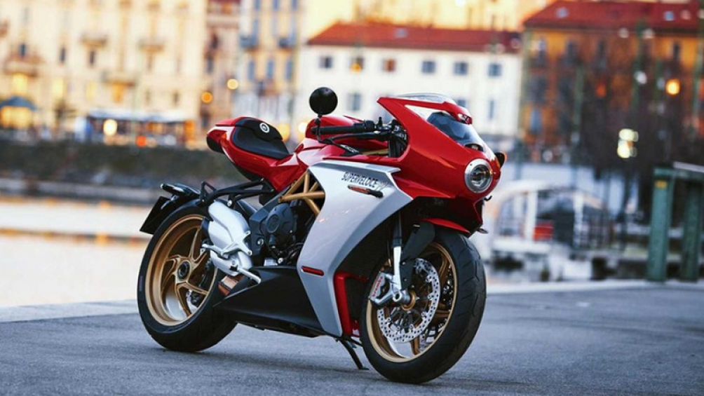 Được giới thiệu vào tháng 11/2019 nhưng mãi đến nay MV Agusta Superveloce Ottocento 2020 mới được hãng xe ý công bố hai màu sơn độc đáo