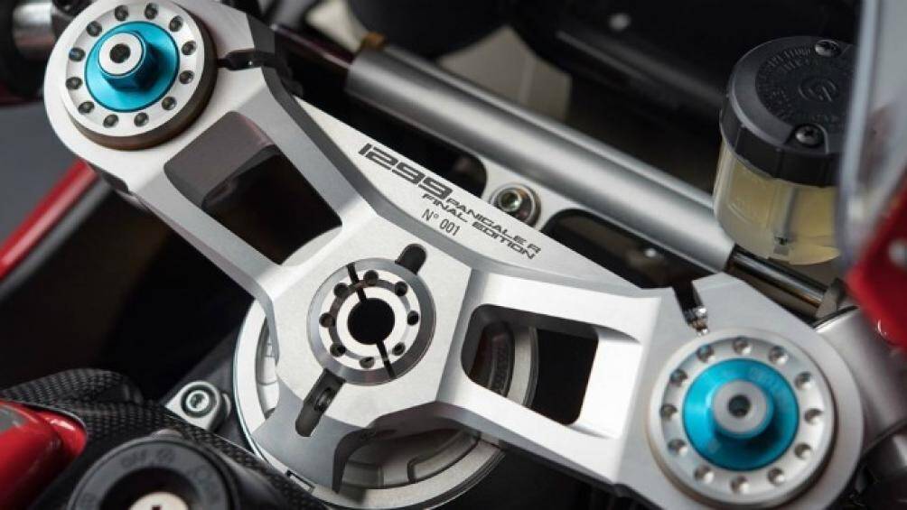 Hệ thống phanh có tích hợp ABS cua góc với bộ đo lường quán tính IMU 6 trục