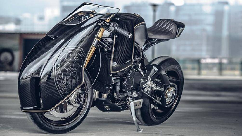 Xe được độ lại dựa trên ý tưởng từ những mẫu xe đua ở thập niên 50 của thế kỷ truớc