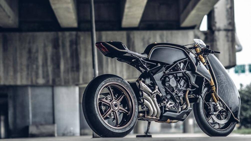 Khoảng cuối thập niên 50, ngôn ngữ thiết kế này đã không còn hợp lệ trong các cuộc đua vì nó có thể gây ngã xe khi gặp gió tạt ngang