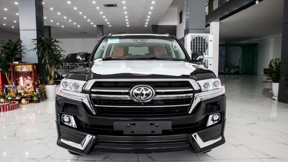 Tuy nhiên, những đại gia chịu chơi thường tìm đến những phiên bản nhập khẩu từ Mỹ hoặc Trung Đông với nhiều khác biệt