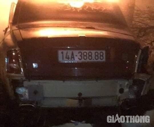 Siêu xe bị bốc cháy đêm 7/6