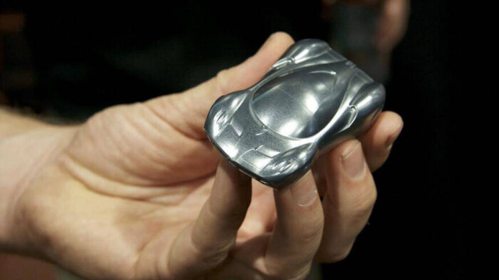 Chiếc chìa khoá xe Pagani mà bạn đang thấy vừa là chìa khoá vừa là một chiếc USB