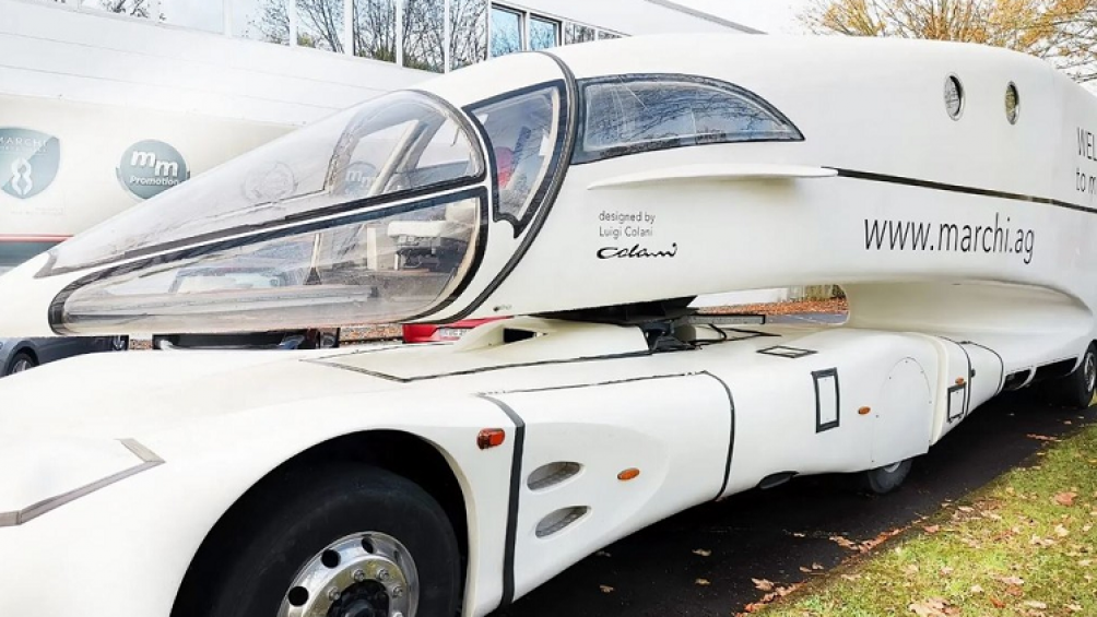 Innotruck đương nhiên không được cấp phép di chuyển trên đường phố, người mua chỉ có thể bổ sung vào bộ sưu tập hoặc dùng nó làm vật trưng bày