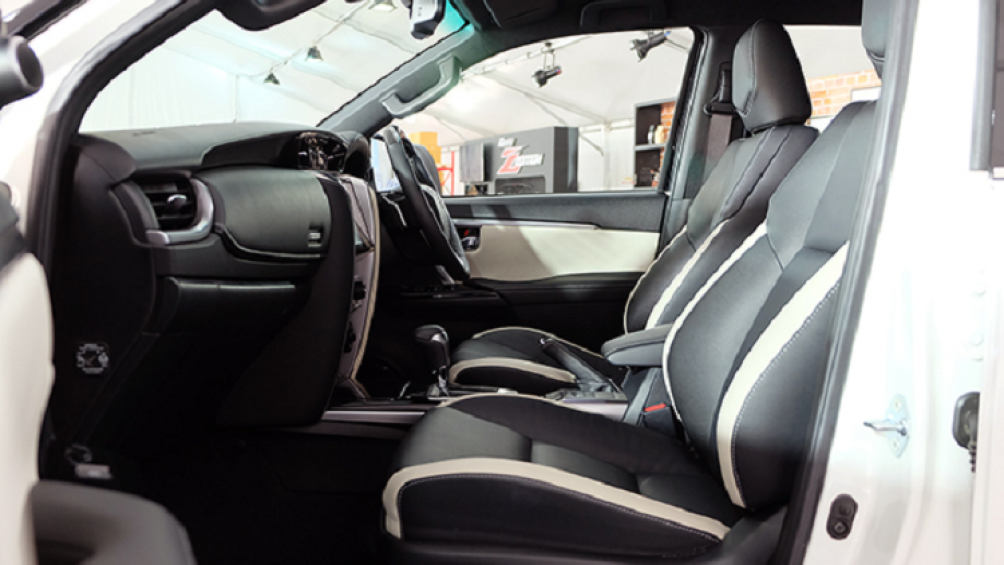 Phiên bản Toyota Fortuner Legender 2.8L AWD AT sở hữu động cơ dầu 4 xy lanh 2.8L tăng áp (mã 1GD-FTV) cho công suất tối đa 204 mã lực