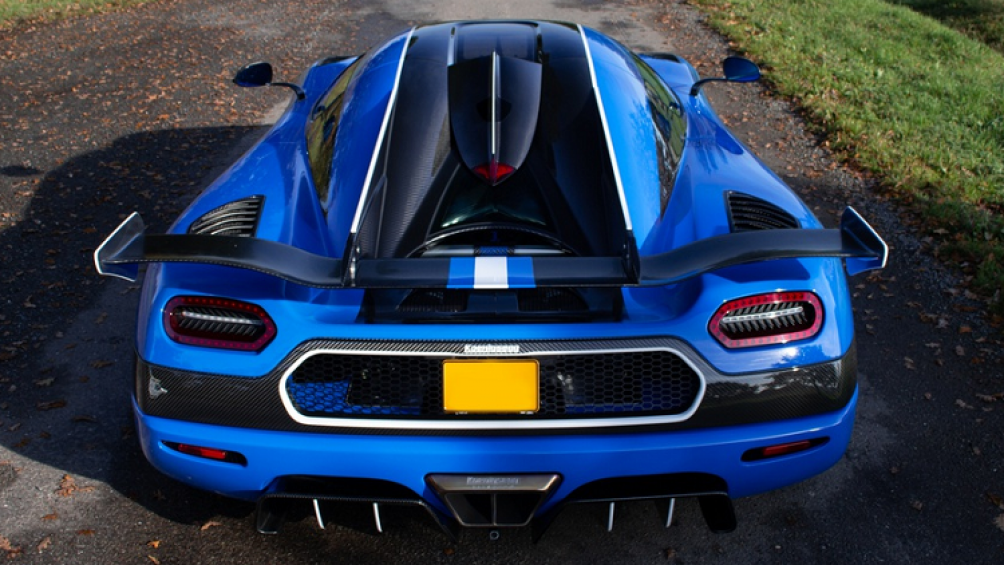 Sự khác biệt của Koenigsegg Agera RSN đời 2015 so với những chiếc Agera RS thông thường là việc nó đã được cá nhân hóa toàn diện