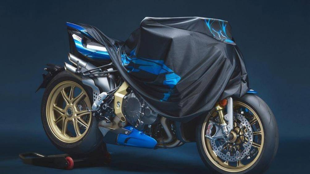 Hiện tại giá bán MV Agusta Brutale 1000RR ML Edition chưa được tiết lộ, tuy nhiên nó sẽ khá đắt đỏ vì chỉ được sản xuất duy nhất 1 chiếc trên thế giới