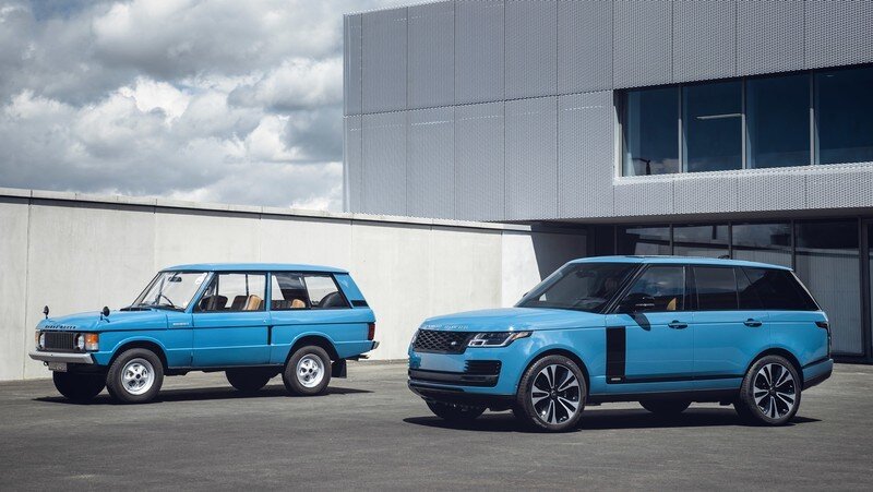 Range Rover Fifty có một số điểm nhấn bên ngoài độc quyền trong màu sơn Auric Atlas cũng như thiết kế mâm xe kích thước 22 inch độc đáo