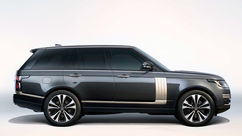 Phiên bản đặc biệt Range Rover Fifty sẽ có tuỳ chọn thiết kế thân xe tiêu chuẩn và trục cơ sở dài dành cho khách hàng