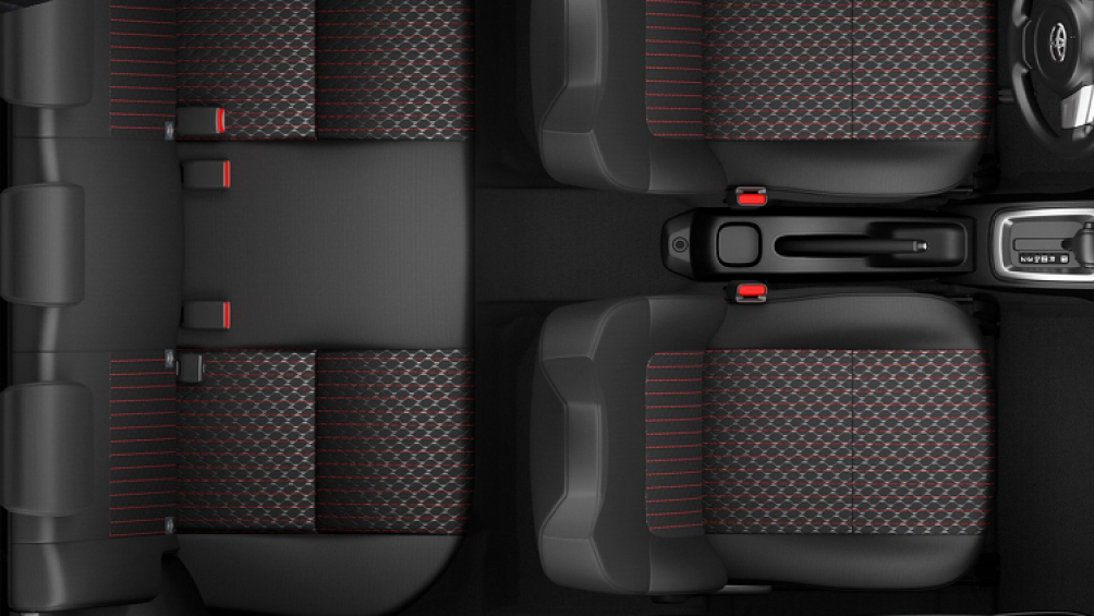 Khối động cơ 1 lít 3 xi-lanh quen thuộc này cho công suất đạt mức 65 mã lực cùng mô-men xoắn 89 Nm