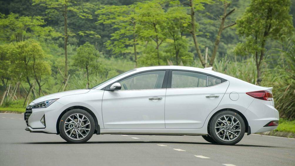 Hyundai Elantra 2020