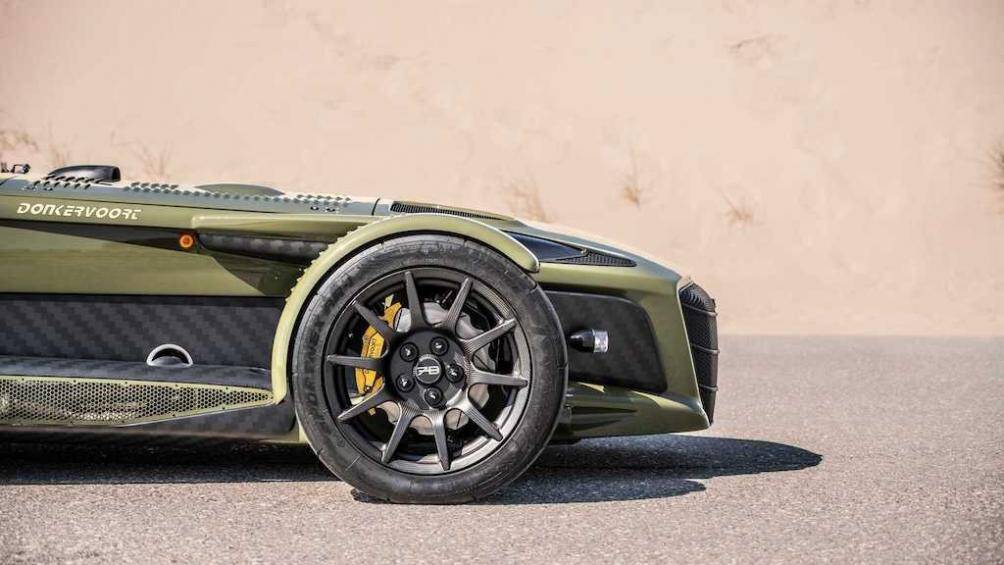 Sức mạnh của Donkervoort D8 GTO JD70 được cung cấp bởi động cơ 5 xi-lanh thẳng hàng 2.5l tăng áp do Audi cung cấp, với công suất tối đa 420 mã lực