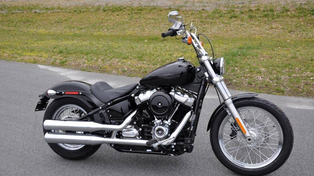 Cruiser cỡ lớn tốt nhất: Harley-Davidson Softail Standard