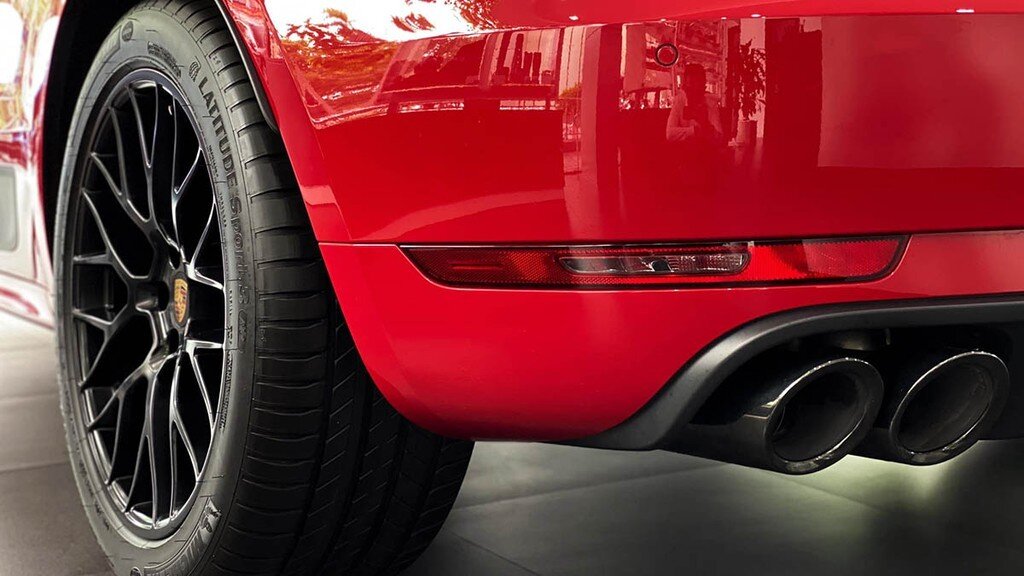 Hệ thống treo khí nén là trang bị tùy chọn sẽ cho phép khung sườn hạ thấp thêm 10mm nữa