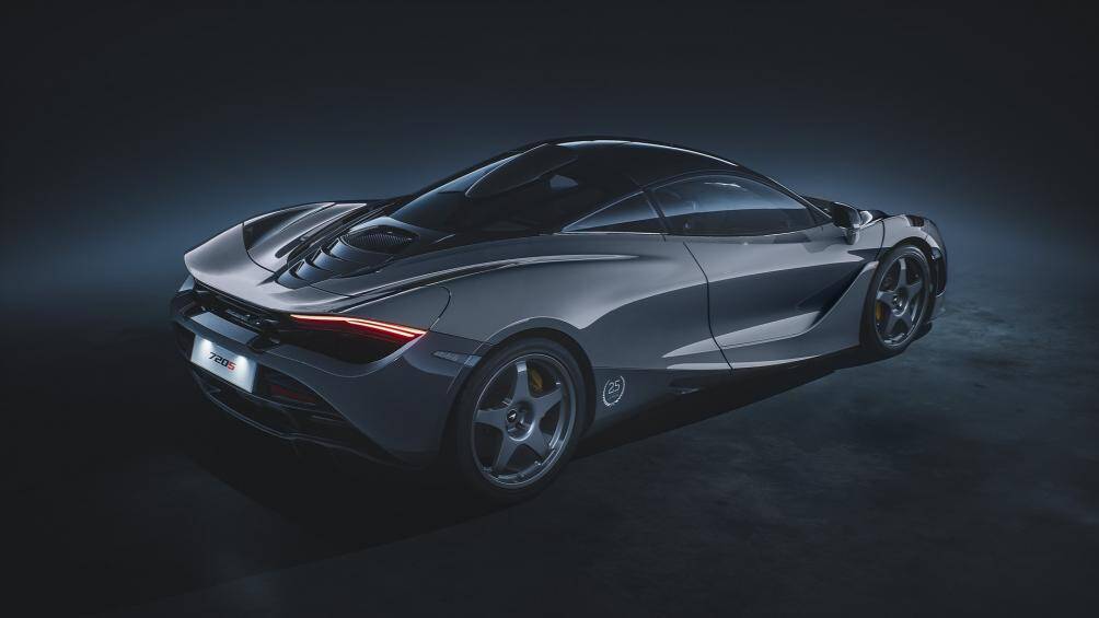 Giá khởi điểm của McLaren 720S 25 là 254.500 Bảng Anh (khoảng 7,4 tỷ đồng)