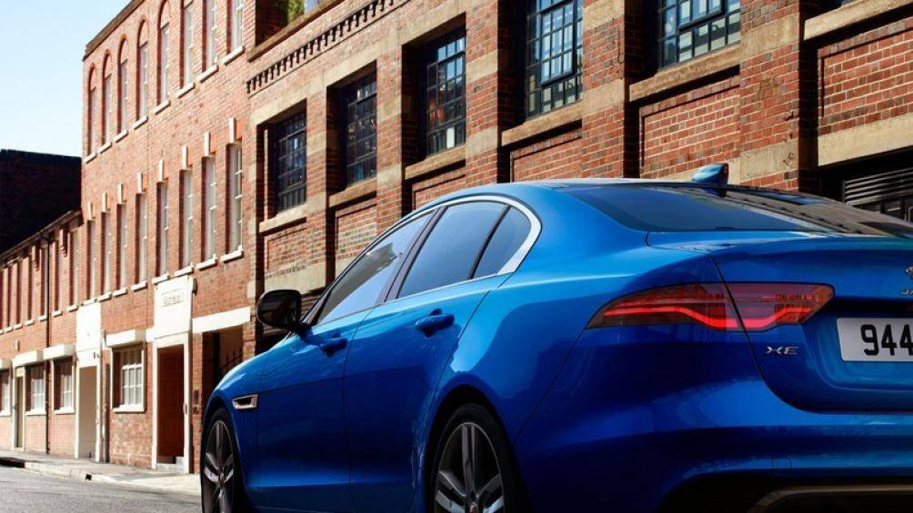 Xe được trang bị động cơ I4 Ingenium tăng áp mạnh mẽ với 2 mức công suất - 250 mã lực hoặc 300 mã lực tương ứng cho hai phiên bản khác nhau