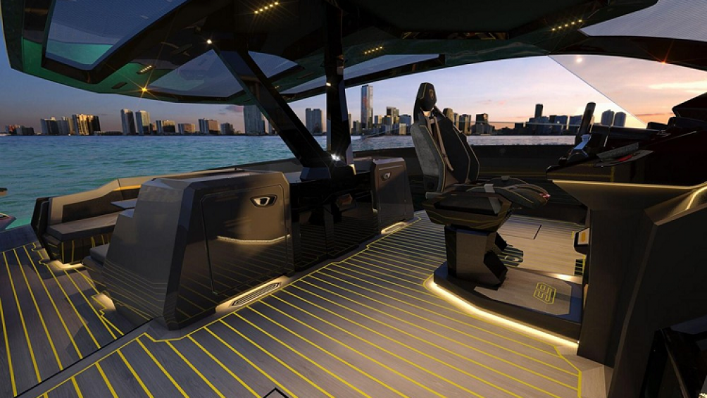 Không gian nội thất của Tecnomar for Lamborghini 63 kết hợp thiết kế công nghệ cao dựa trên các chất liệu chú trọng hiệu suất để tối ưu trọng lượng và tính năng