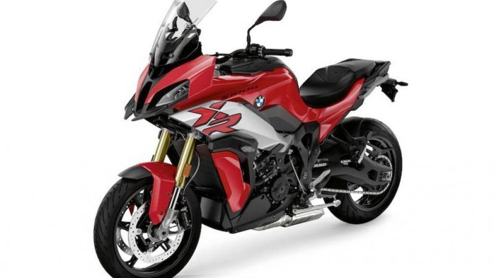 Tỉ số bánh răng thứ tư, năm và sáu được làm cao hơn để tận dụng lợi thế của dòng máy tầm trung của S1000XR và giảm thiểu tiếng ồn, độ rung tại tốc độ cao