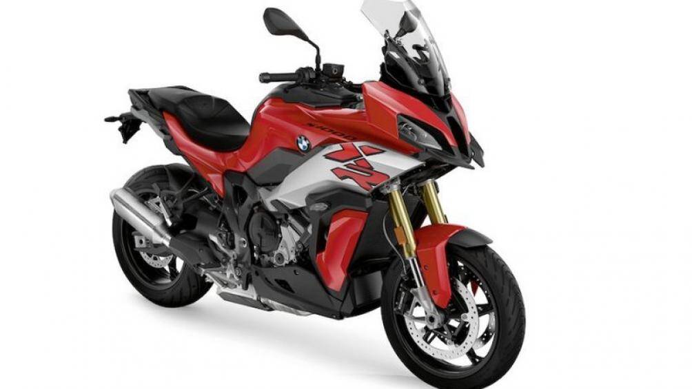 Điểm mới cho S1000XR là điều khiển mô men xoắn kéo động cơ (MSR) hoạt động cùng bộ ly hợp chống nhảy tự gia cố và mượt mà