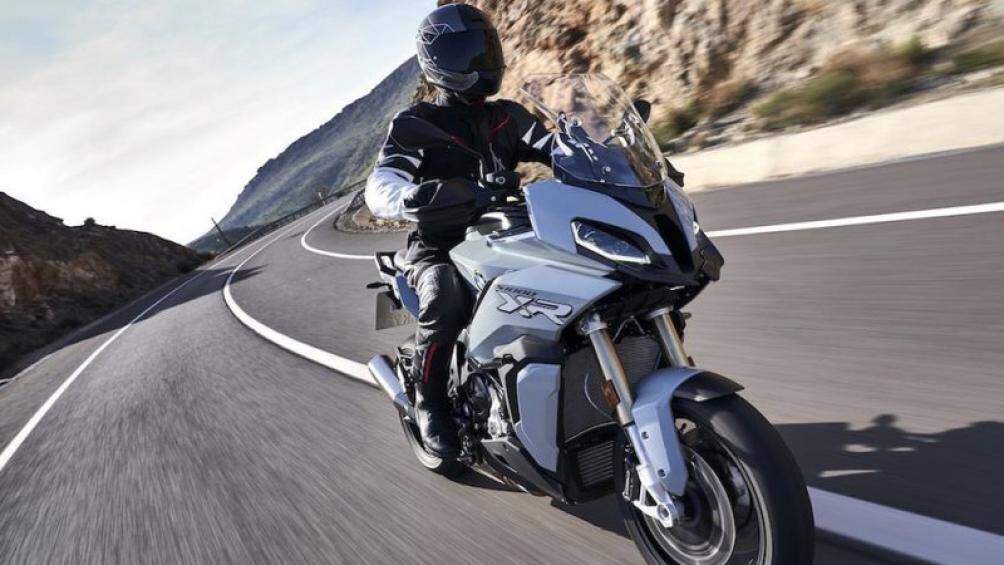 Điều này kết hợp với khung “Flex Frame” của BMW Motorrad, nơi mà động cơ của S1000XR đảm nhận thêm tải trọng từ khung