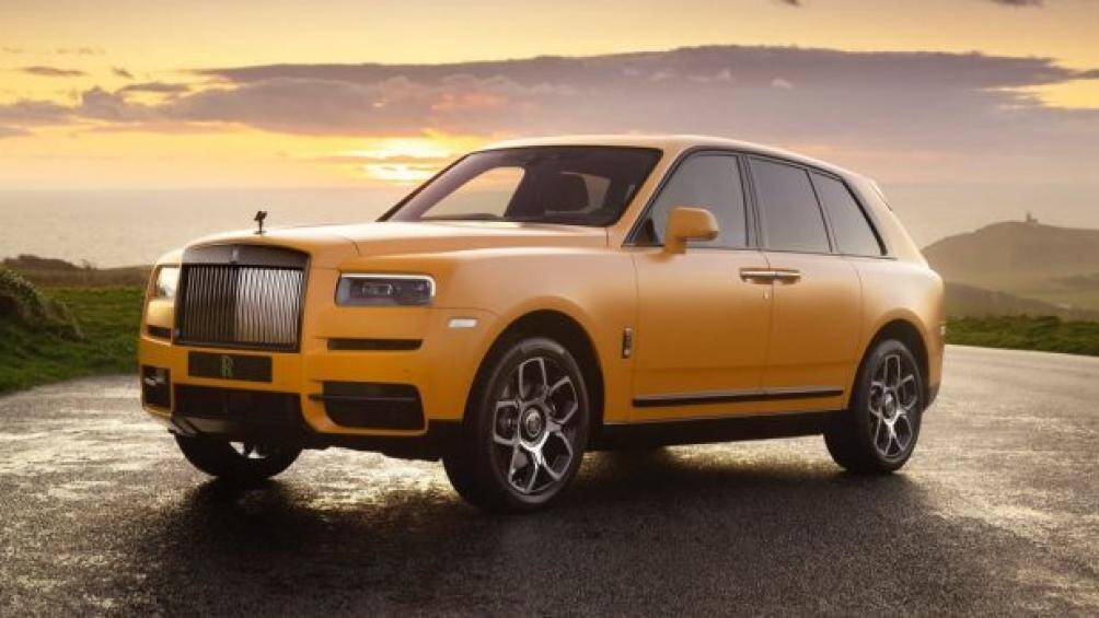 Mới đây thương hiệu Rolls-Royce đã cho ra mắt phiên bản giới hạn dựa trên nguyên mẫu Black Badge của dòng SUV siêu sang Cullinan có tên "Capella"