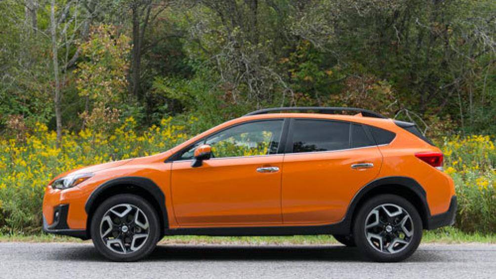 8. Subaru Crosstrek (doanh số: 10.241 chiếc)