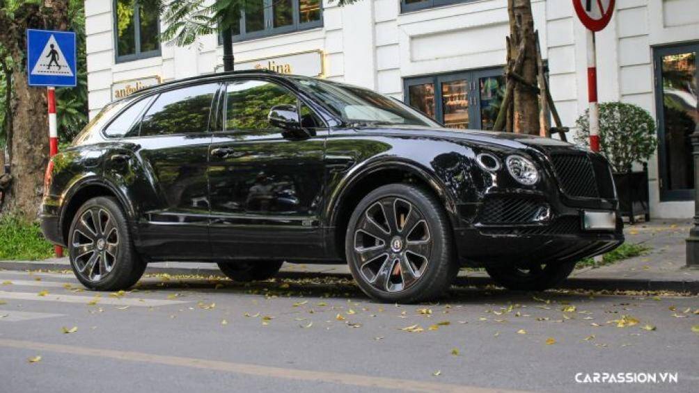 Được ra mắt chính thức vào tháng 9/2015 tại triển lãm Frankfurt Motorshow, Bentley Bentayga là chiếc xe gầm cao đầu tiên đến từ thương hiệu đình đám Anh Quốc