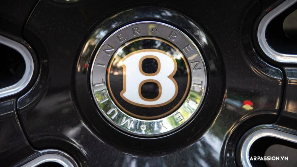 Cho dù số lượng Bentley Bentayga tại Việt Nam rất nhiều những tính đến nay mới chỉ có đúng 2 chiếc được trang bị tùy chọn mâm đa chấu này