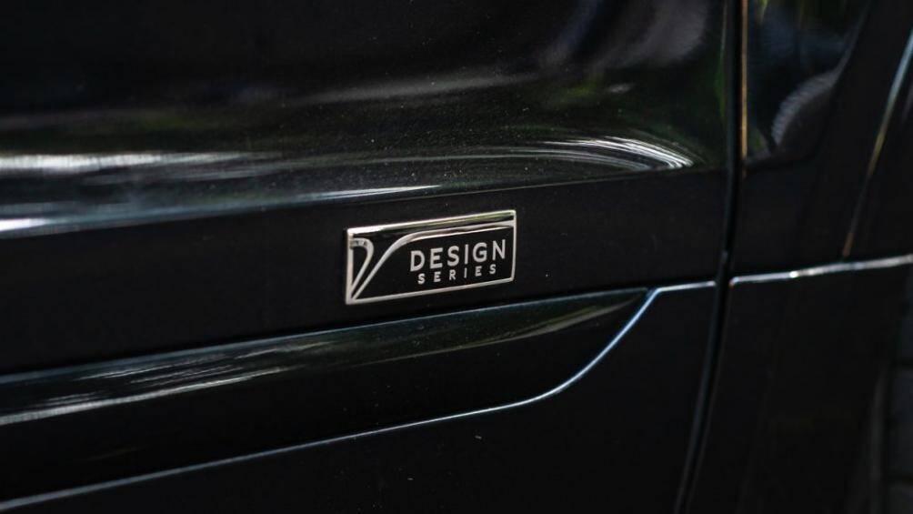 Giá xe Bentley Bentayga 2020 phiên bản Design Series mới chính hãng này tại Việt Nam có thể đến gần 20 tỷ đồng