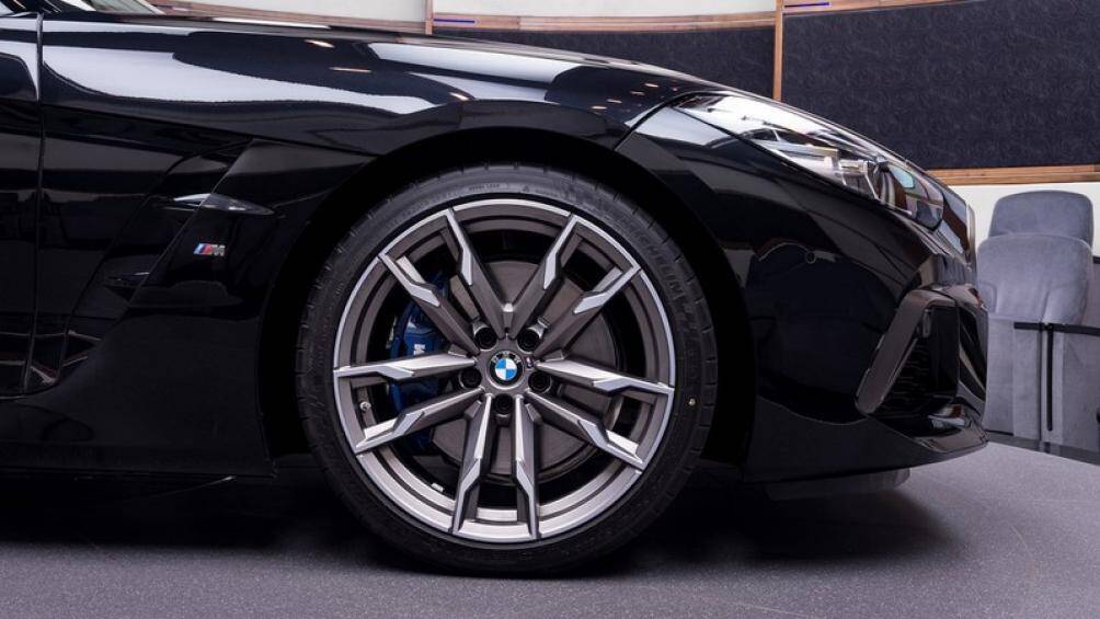 Chiếc BMW Z4 sDrive M40i 2020 có giá khởi điểm từ 63.700 USD (tương đương 1,48 tỷ đồng)