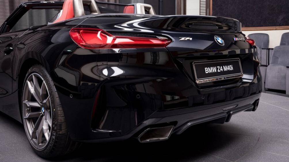 Theo BMW, chiếc xe này có khả năng tăng tốc từ 0-96 km/h chỉ trong 3,9 giây