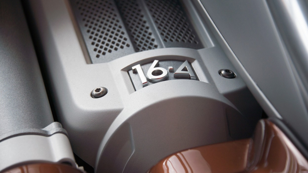 Bugatti Veyron tăng tốc lên 100 km/h chỉ trong 2,5 giây và đạt vận tốc tối đa 407 km/h