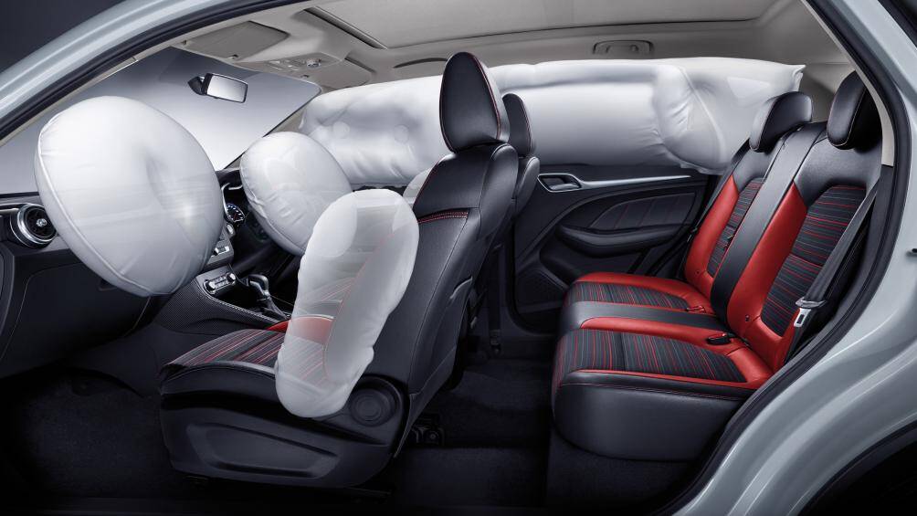 An toàn trên MG ZS 2020 bao gồm: Hệ thống chống bó cứng phanh (ABS), Hệ thống phân phối lực phanh điện tử (EBD), Hệ thống kiểm soát cân bằng động (VDC), Kiểm soát hành trình, Hệ thống kiểm soát độ bám đường (TCS), Hệ thống khởi hành ngang dốc (HHC), Chức năng làm khô phanh đĩa (BDW), Cảm biến áp suất lốp trực tiếp (TPMS), Kiểm soát phanh ở góc cua (CBC), Cảm biến tránh va chạm phía sau, Camera lùi... Hệ thống túi khí 2-4-6 tương ứng với 3 phiên bản Standard, Comfort và Luxury