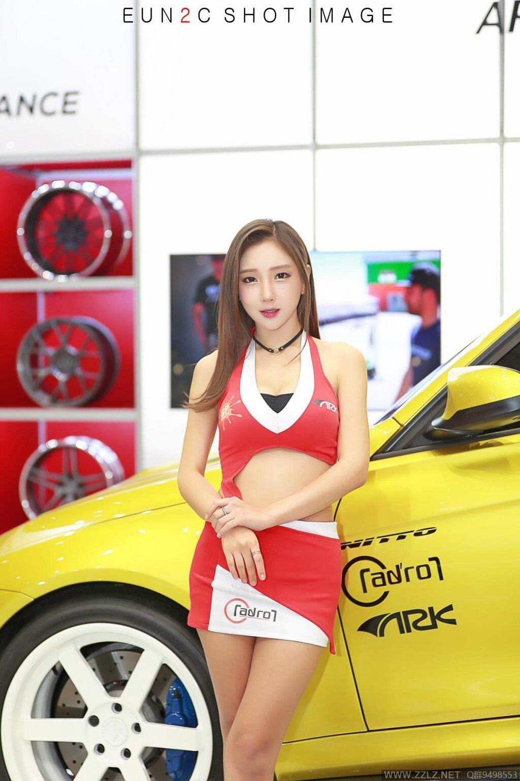 Cô là một gương mặt vô vùng quen thuộc tại các triển lãm xe mô tô, ô tô hay thậm chí cả xe đua tại xứ sở kim chi