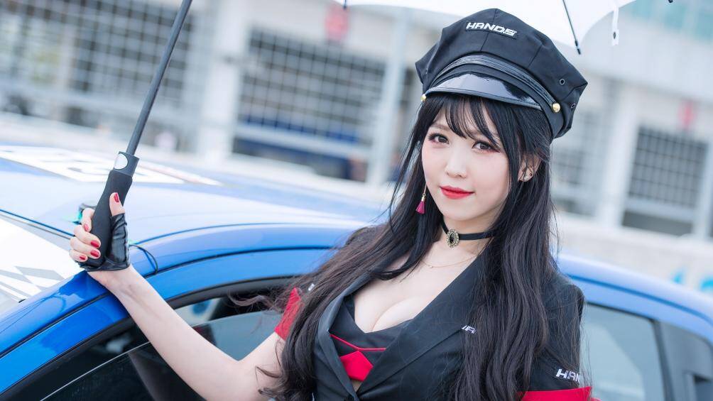 Người mẫu Lee Eun Hye là một trong những hot girl kiêm người mẫu xe xứ Hàn