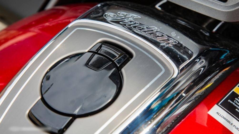 Nắp bình xăng xe