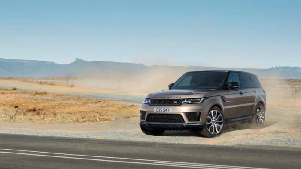 Trong lần nâng cấp này, Range Rover đem đến gói nâng cấp mới mang tên Premium Black Pack