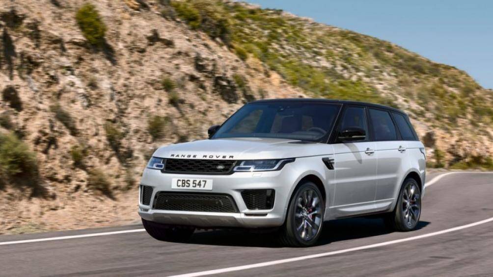 Xe còn được trang bị không gian có kích thước 7.8 lít với ngăn mát có sẵn hoặc tủ lạnh tùy chọn