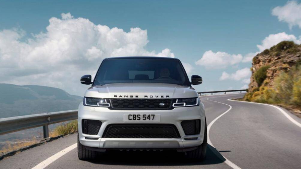 Các màu sắc khác là Trắng Fuji, Đen Santorini, Đỏ Firenze, Xám Eiger, Đồng Lantau, Bạc Hakuba và Xám Carpathian