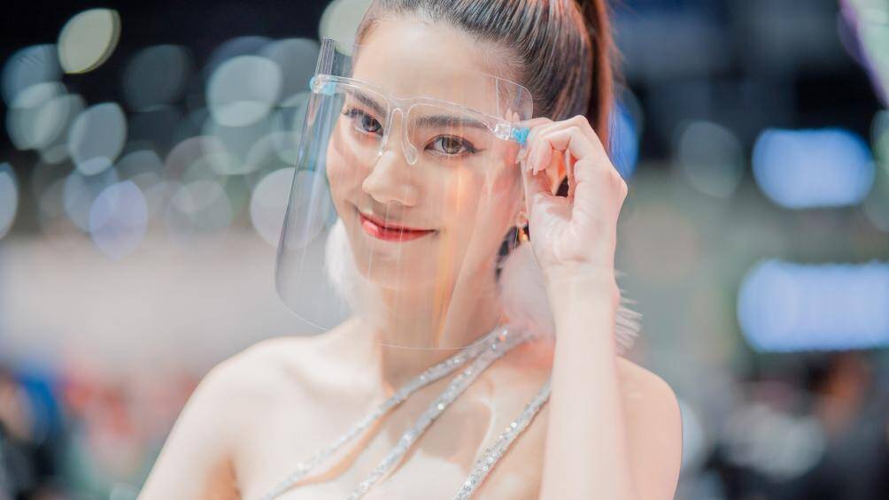 Cô nàng sở hữu nụ cười tươi như hoa