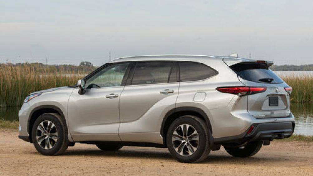 SUV điện và hybrid tốt nhất cho gia đình: Toyota Highlander Hybrid 2020